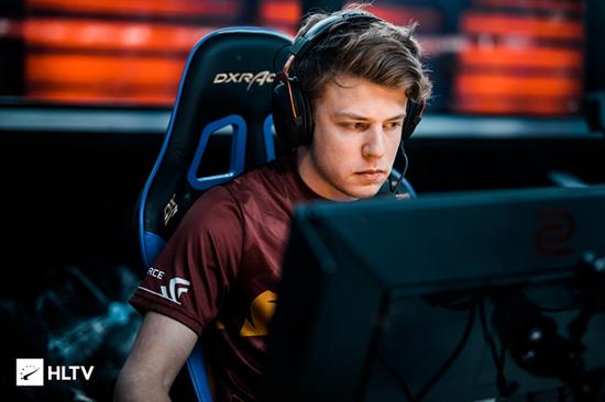 LOL官方展示GAM在越南赛区的荣誉：19夏至今收获8个联赛冠军